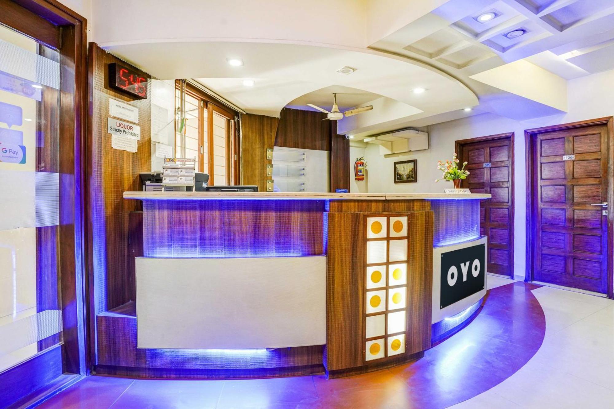 Hotel O Shanti Sadan Ахмедабад Экстерьер фото